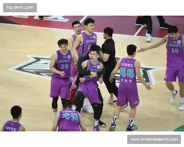 联盟三分浪潮加剧，传统内线战术价值再引争议